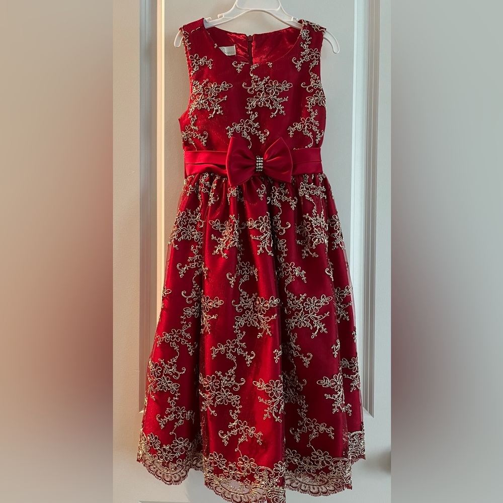 Girls’ Dress size 7